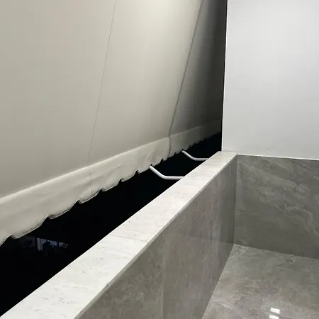 7 Floor Luxury Apartament *
